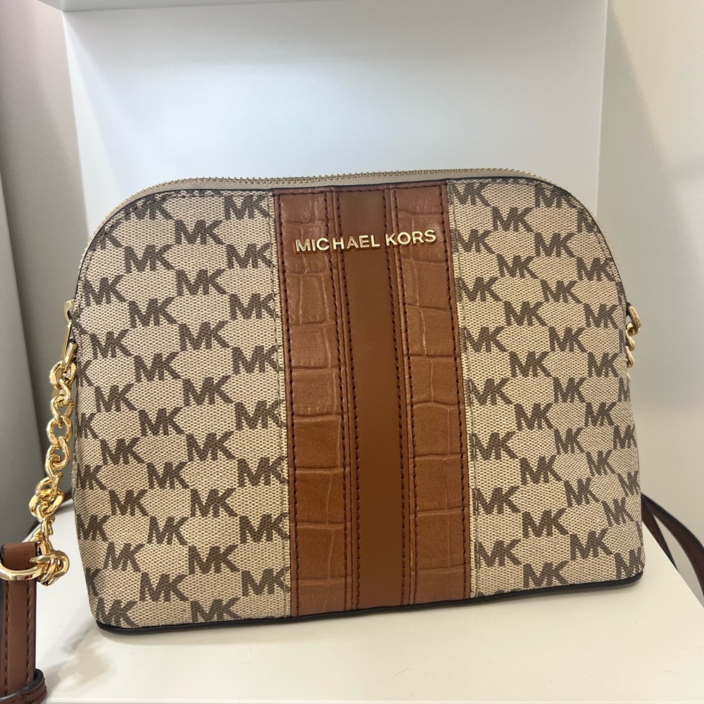 Michael Kors center stripe Cindy Lg Dome crossbody